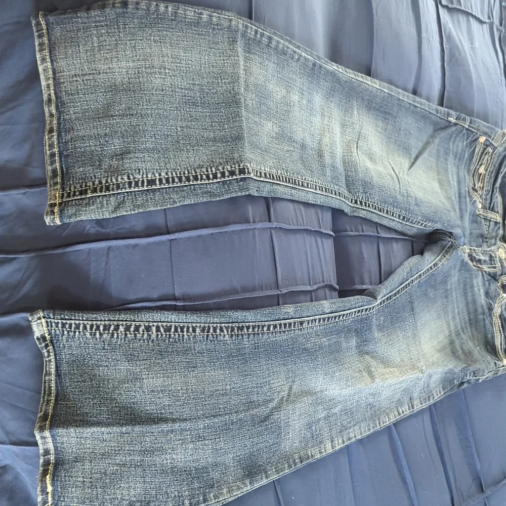 Jeans - Picture 2 of 3